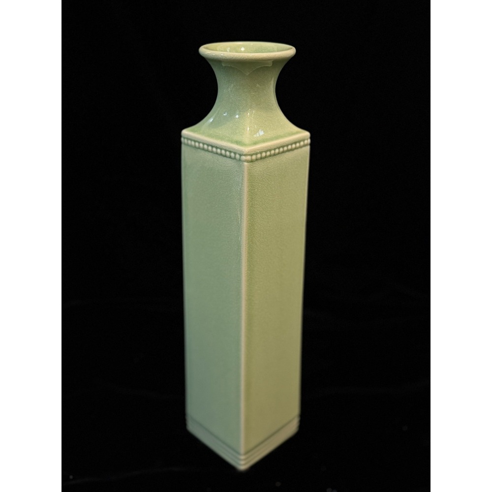Deb Hrabik Vase Silhouttes by Demdaco Celadon Green‎ 2003 Vintage